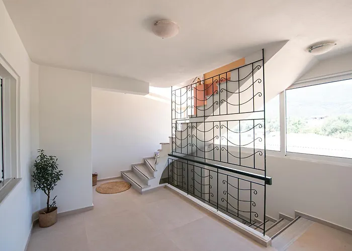 Katopodis 3* Nydri (Lefkada)