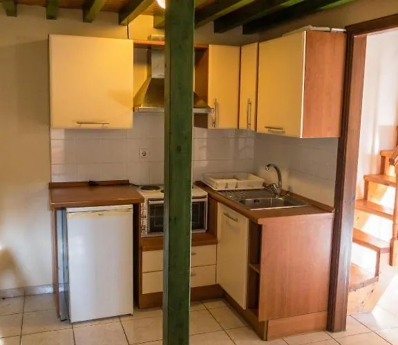 Katopodis Nydri (Lefkada)